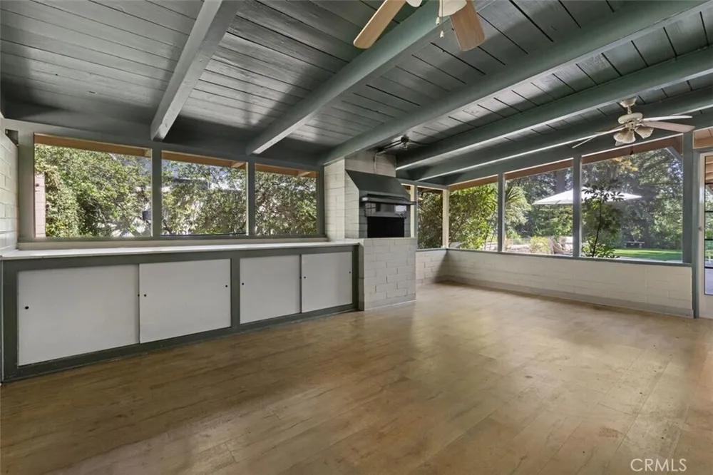 444 Oneida Dr, Pasadena, CA 91107