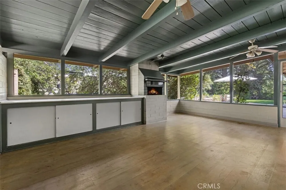 444 Oneida Dr, Pasadena, CA 91107