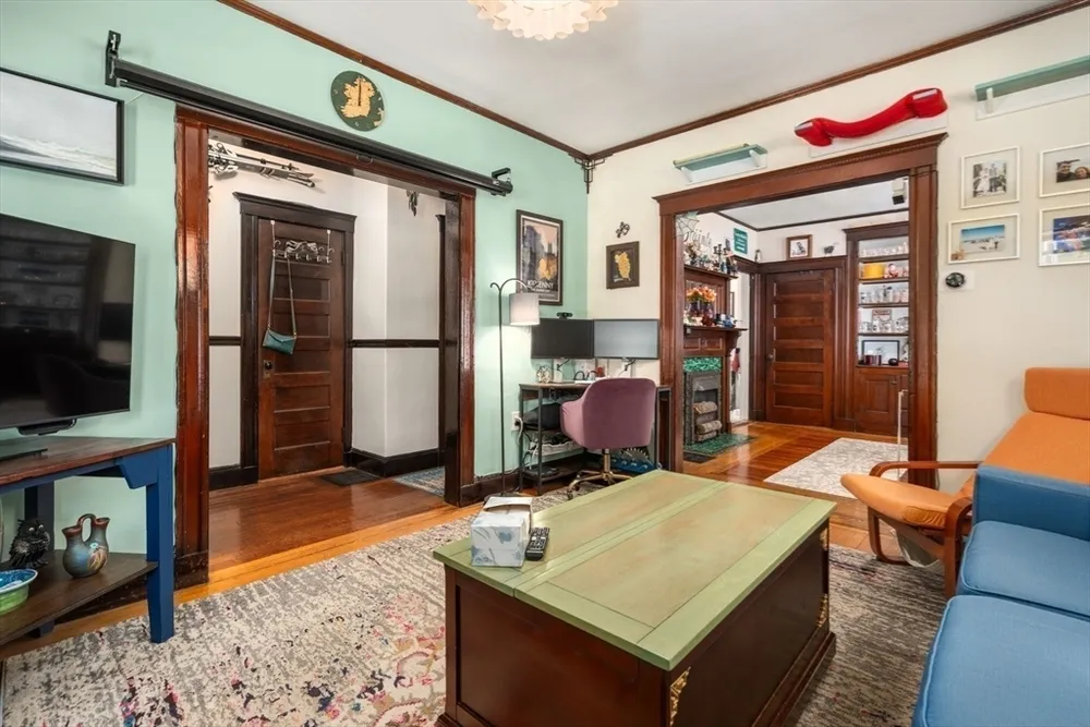 124 Brooks St, Boston, MA 02135