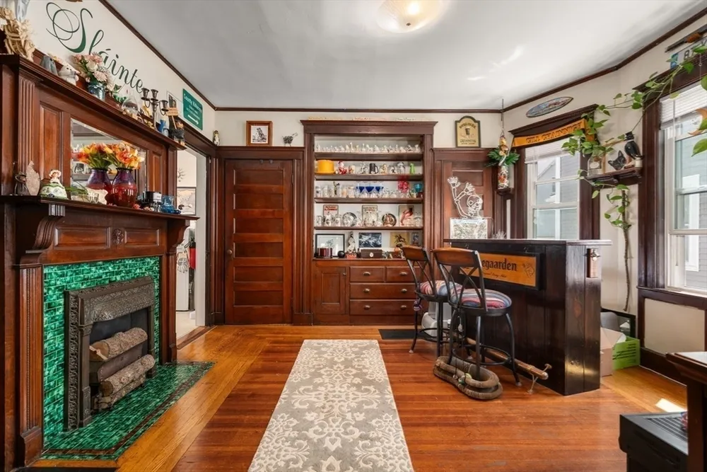 124 Brooks St, Boston, MA 02135