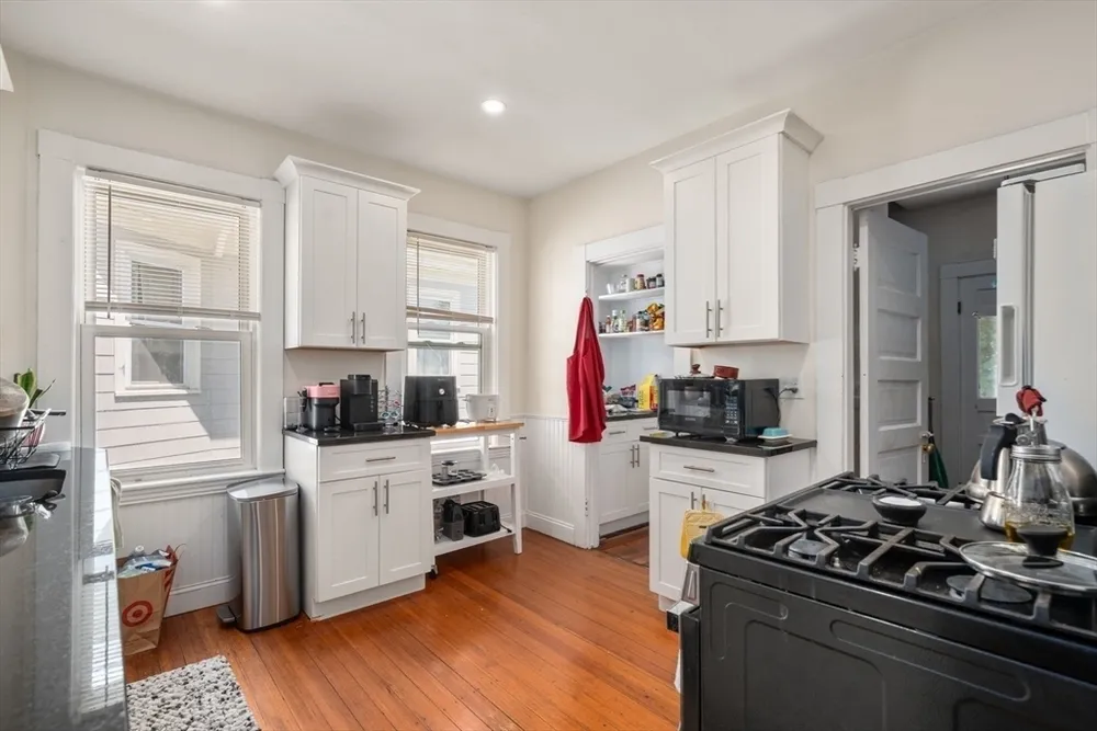 124 Brooks St, Boston, MA 02135