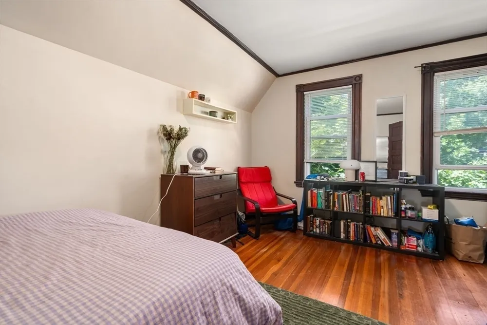 124 Brooks St, Boston, MA 02135