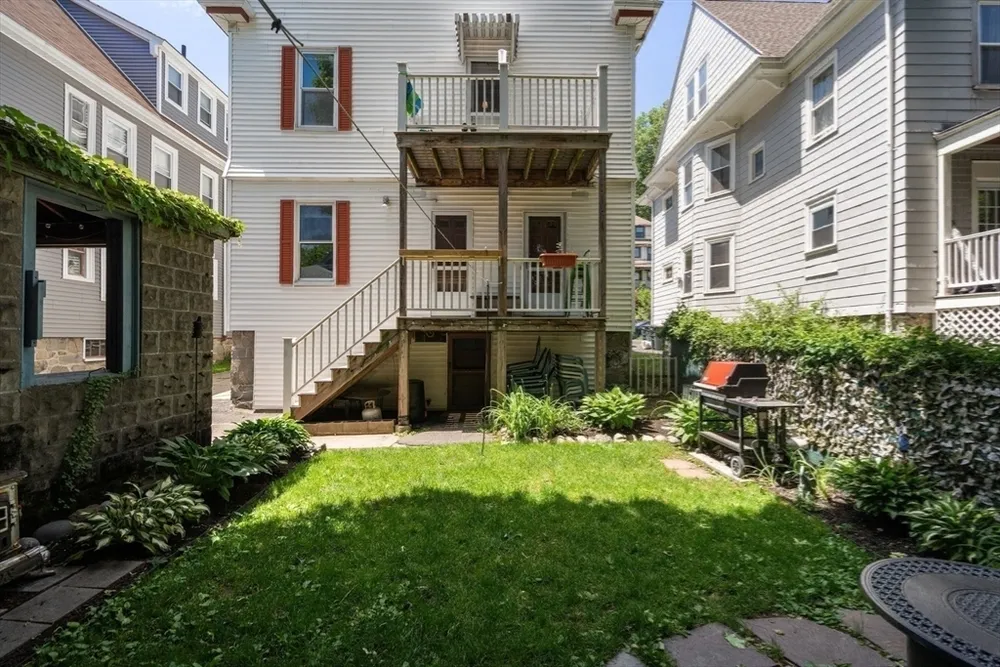 124 Brooks St, Boston, MA 02135