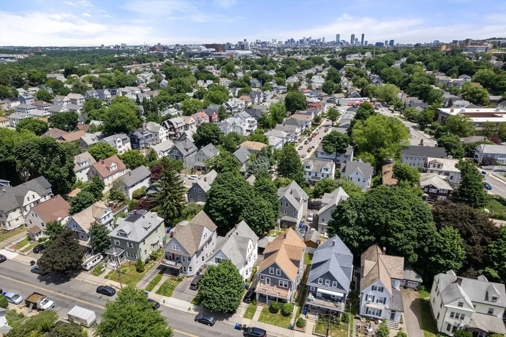 124 Brooks St, Boston, MA 02135