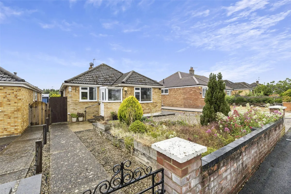 Widmore Road, Basingstoke, RG22
