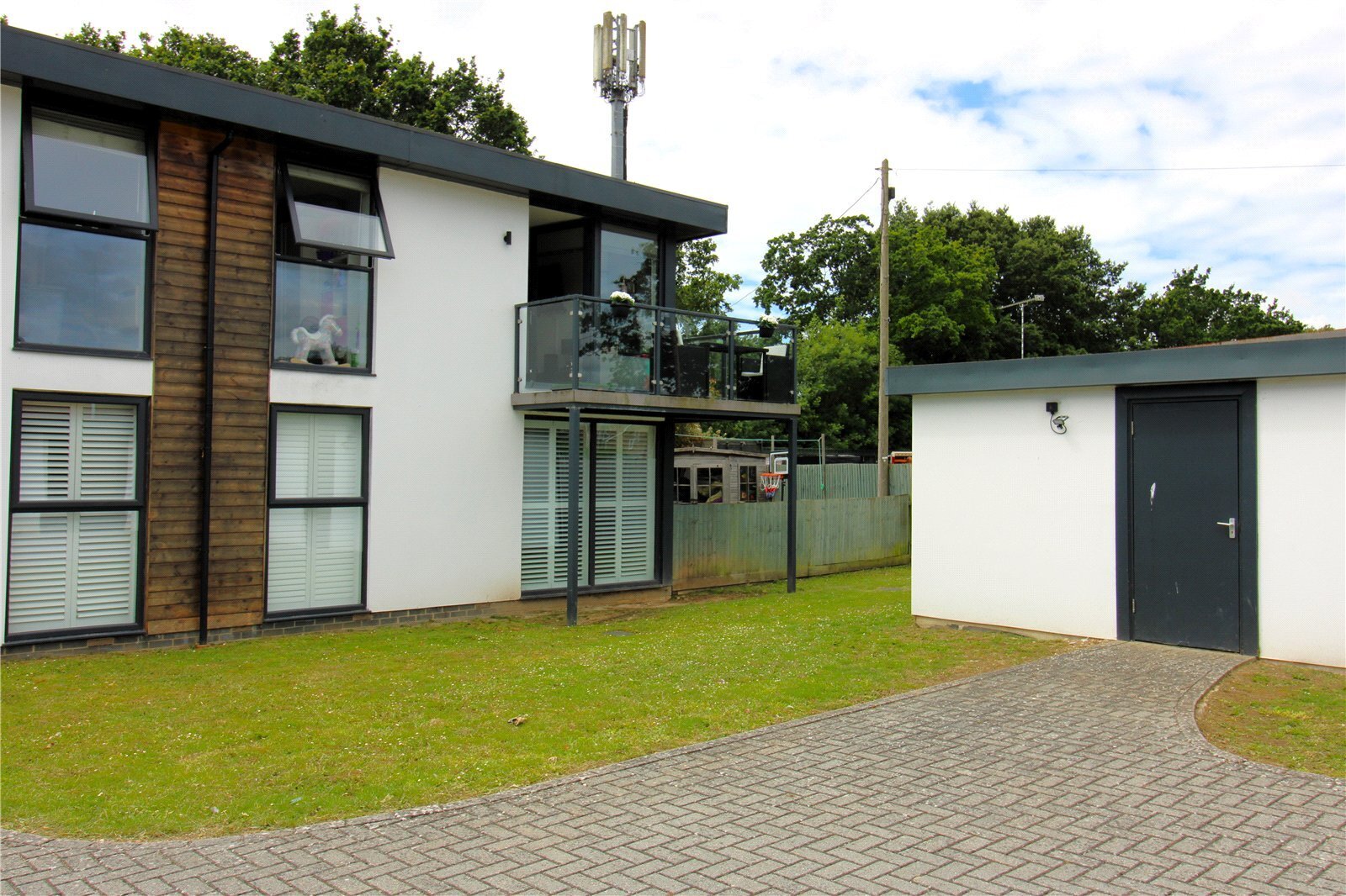Stow Crescent, Fareham, Hampshire, PO15 Image 1