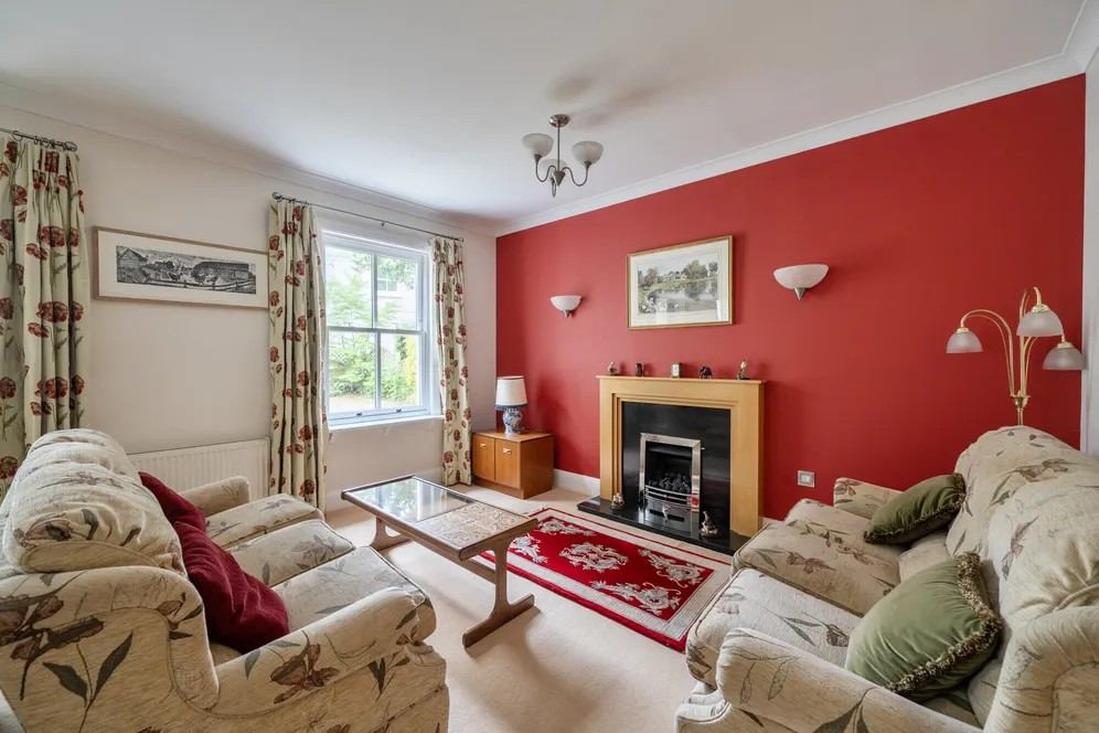 Harefield Grove, Cheltenham, GL50 photo 4
