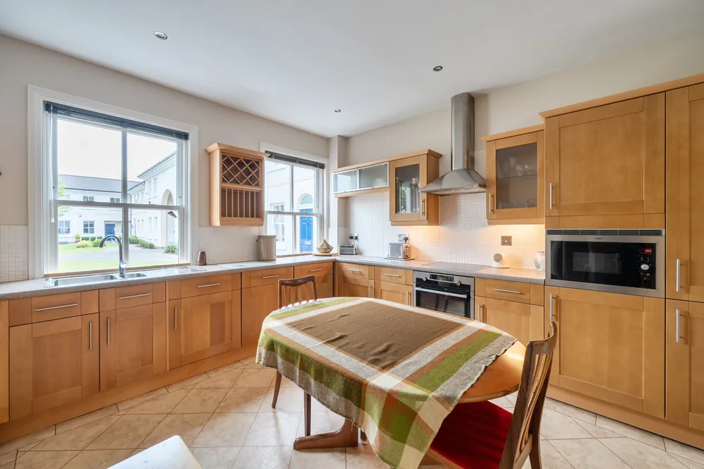 Harefield Grove, Cheltenham, GL50 photo 5