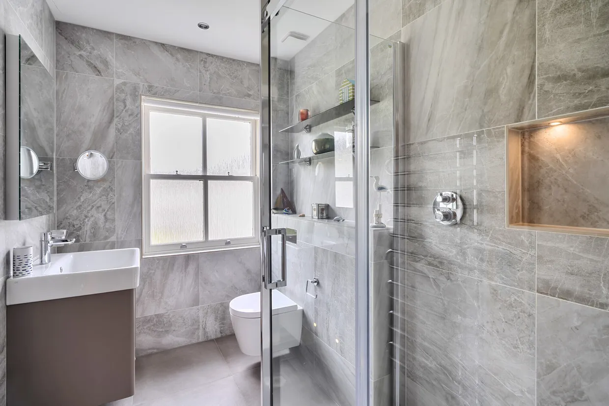 Harefield Grove, Cheltenham, GL50 photo 9