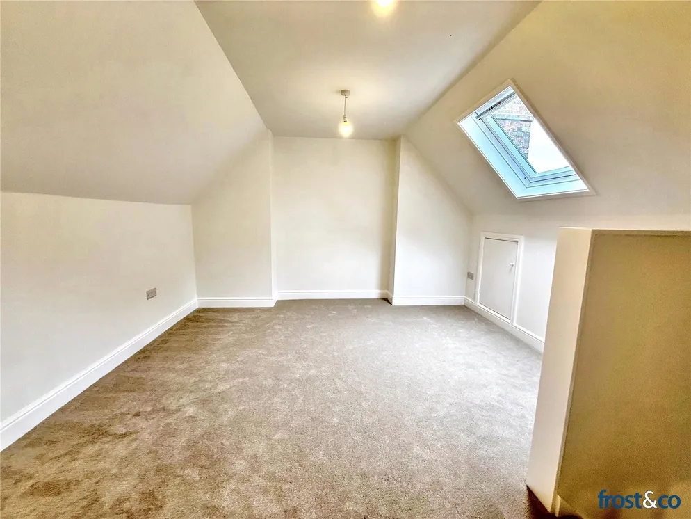 Property carousel item 12