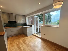 Valley Rise, LEEDS thumb 3