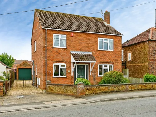 Lynn Road, Dersingham, King's Lynnphoto
