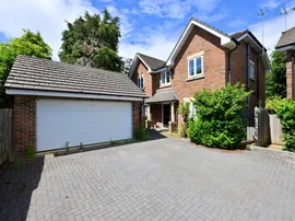 Mandeville Close, Broxbourne photo