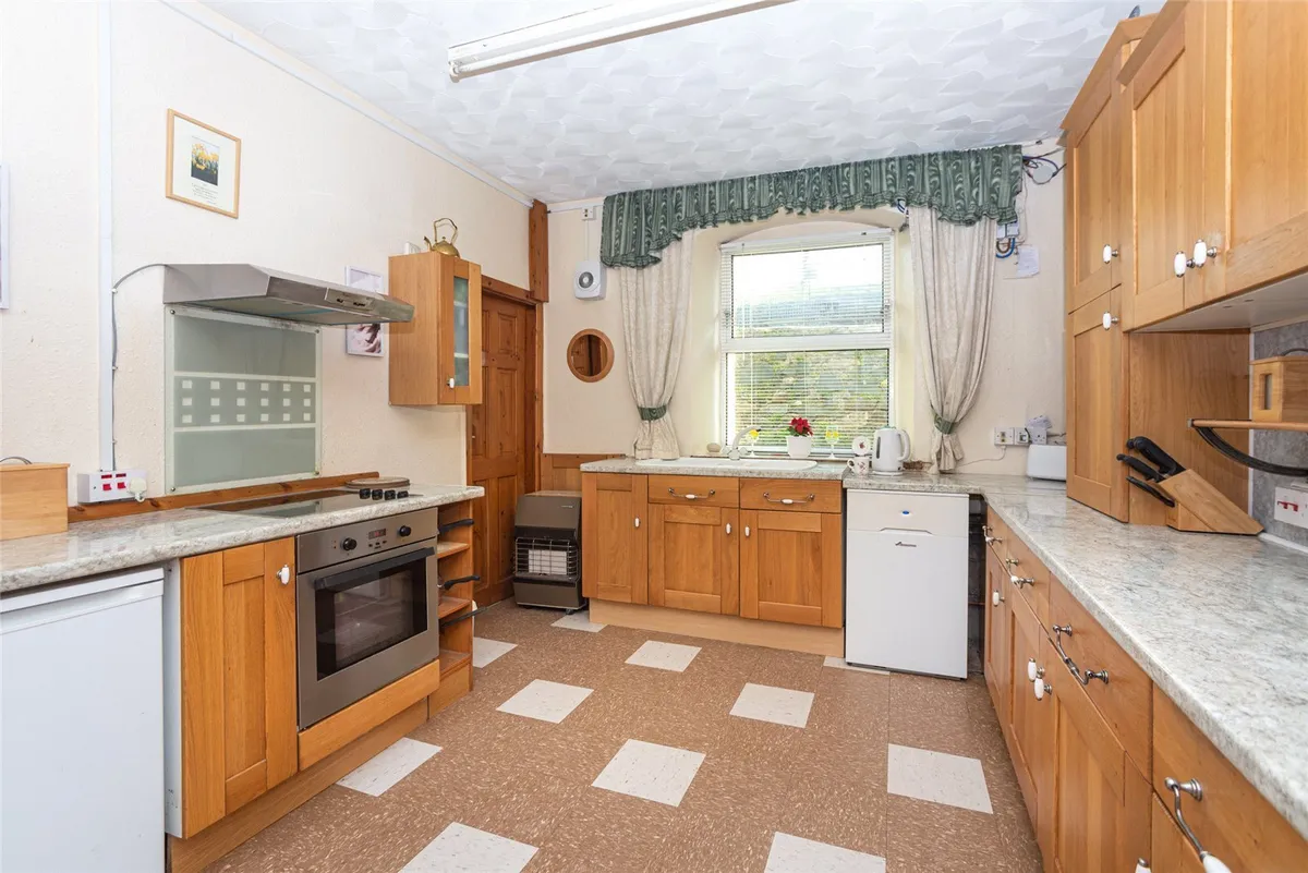 Fachwen, Caernarfon, Gwynedd, LL55