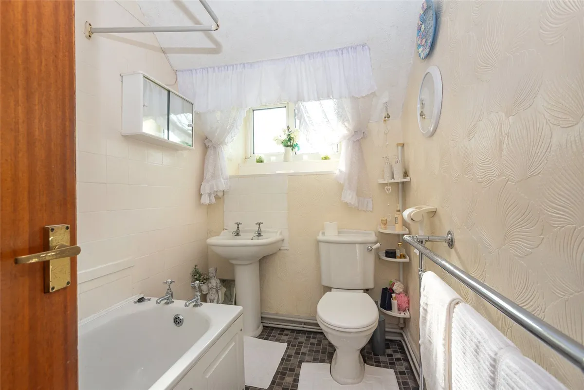 Fachwen, Caernarfon, Gwynedd, LL55
