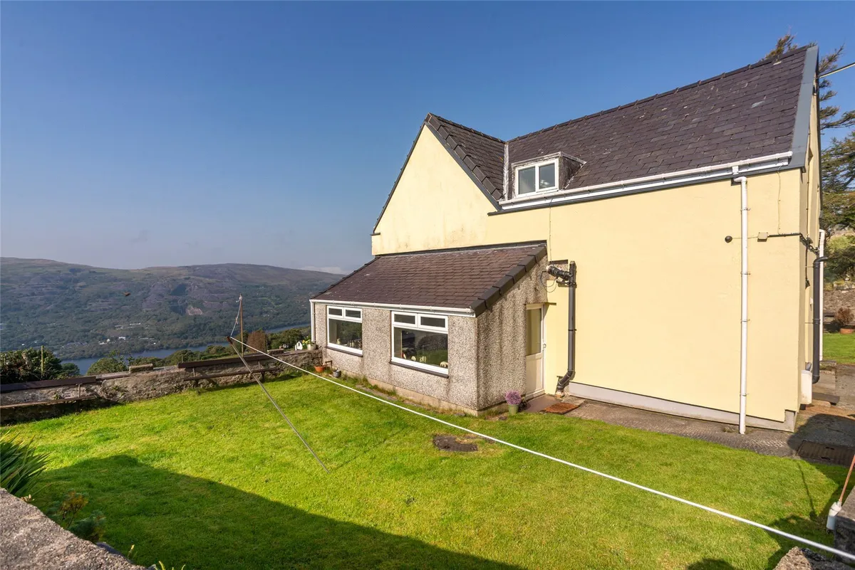 Fachwen, Caernarfon, Gwynedd, LL55