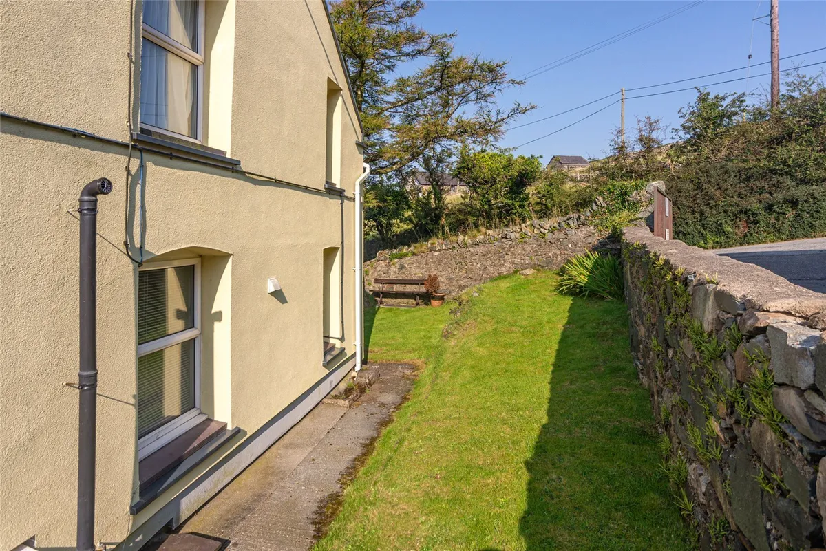 Fachwen, Caernarfon, Gwynedd, LL55