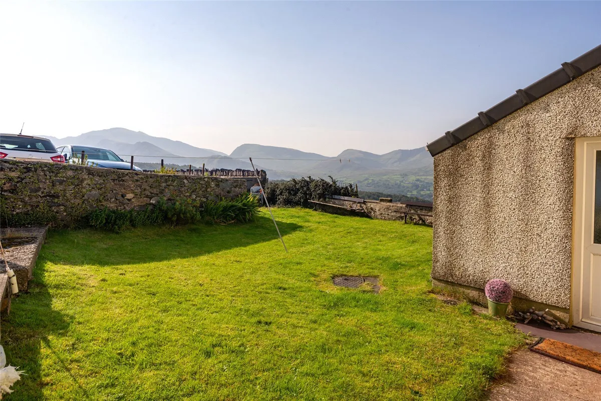 Fachwen, Caernarfon, Gwynedd, LL55