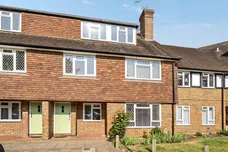 Station Approach, Esher, KT10 photo 1