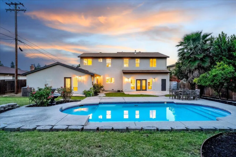 6817 Rappahannock Way, Carmichael, CA 95608