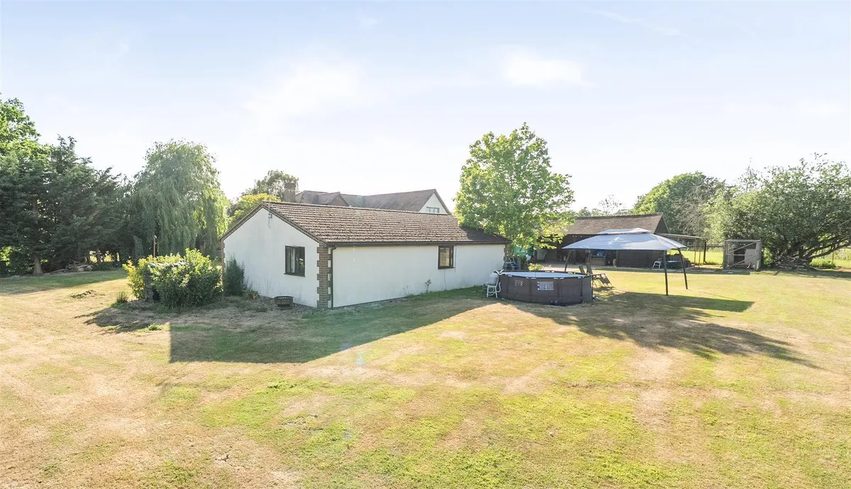 Staplehurst, Tonbridge, Kent