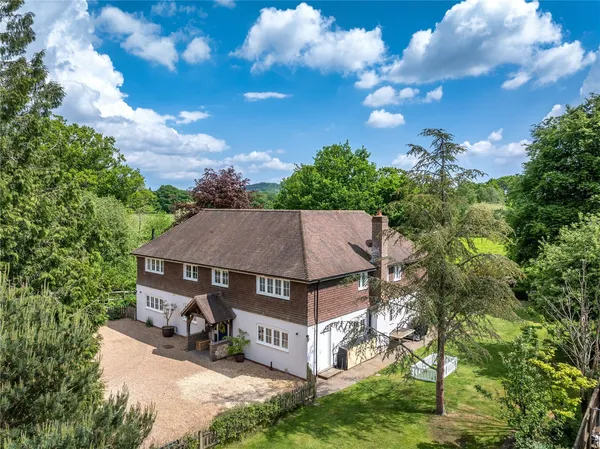 Fernhurst Road, Milland, GU30 photo 1