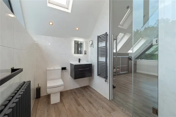 Wilmslow Road, Prestbury, SK10 photo 13