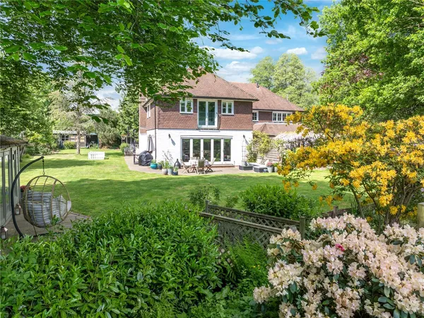 Fernhurst Road, Milland, GU30 photo 2