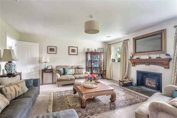 Fernhurst Road, Milland, GU30 photo 6