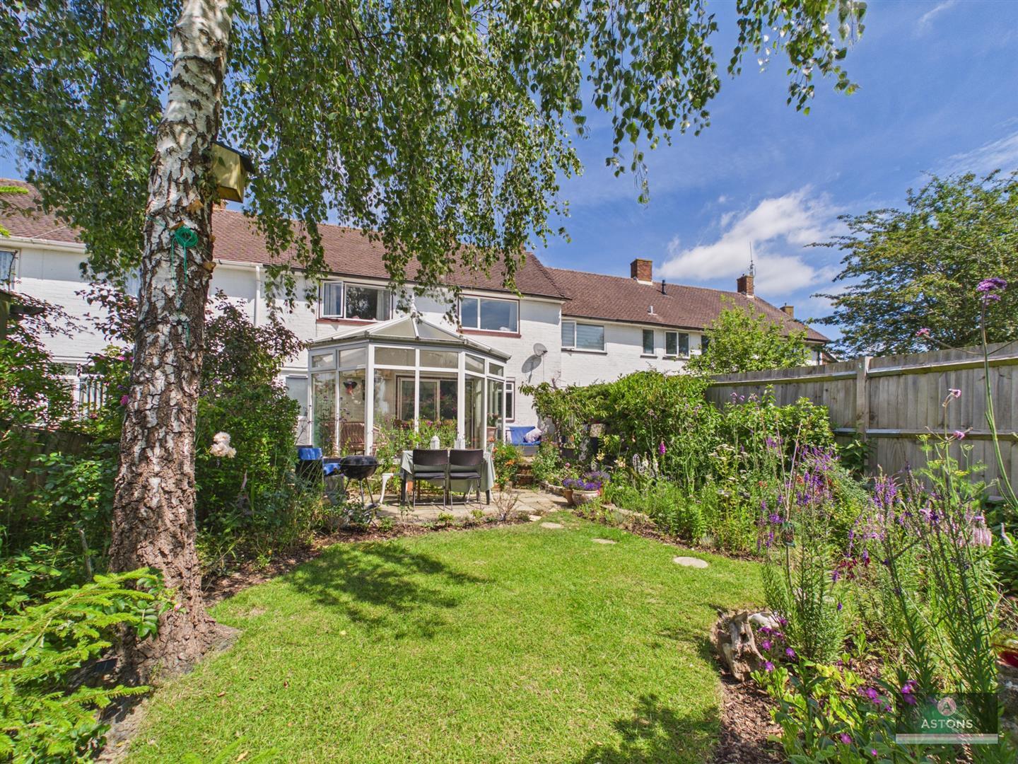 Cooper Row, Crawley Image 8