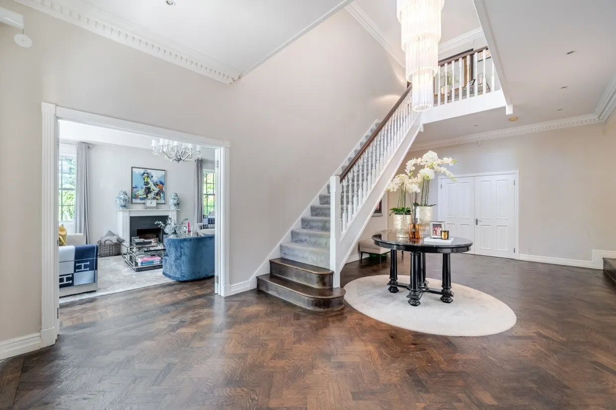 Bagshot Road Ascot SL5 photo 2