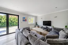 Furnival Close, Virginia Water GU25 photo 2
