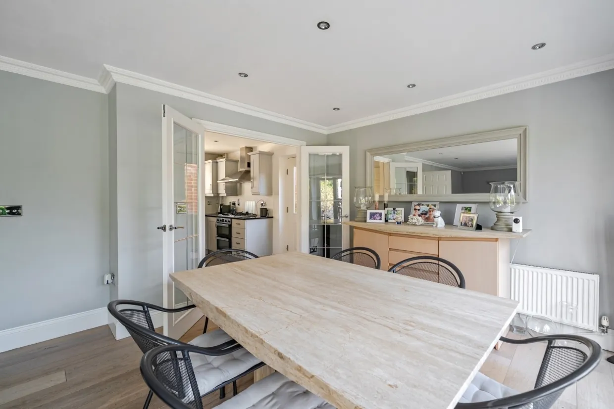 Furnival Close, Virginia Water GU25 photo 5