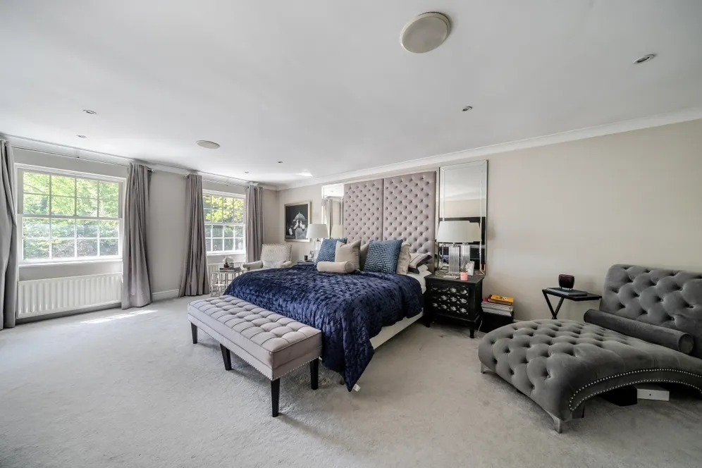 Bagshot Road Ascot SL5 photo 8