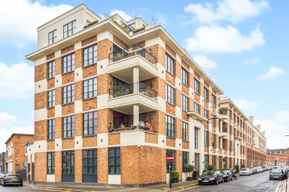 Warple Way, London W3, EPC B photo 25