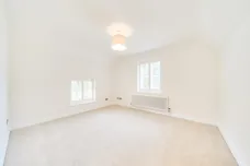 Coolhurst Doomsday Lane RH13 photo 6