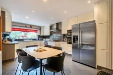 Broomfield Close, Great Missenden, HP16 photo 12
