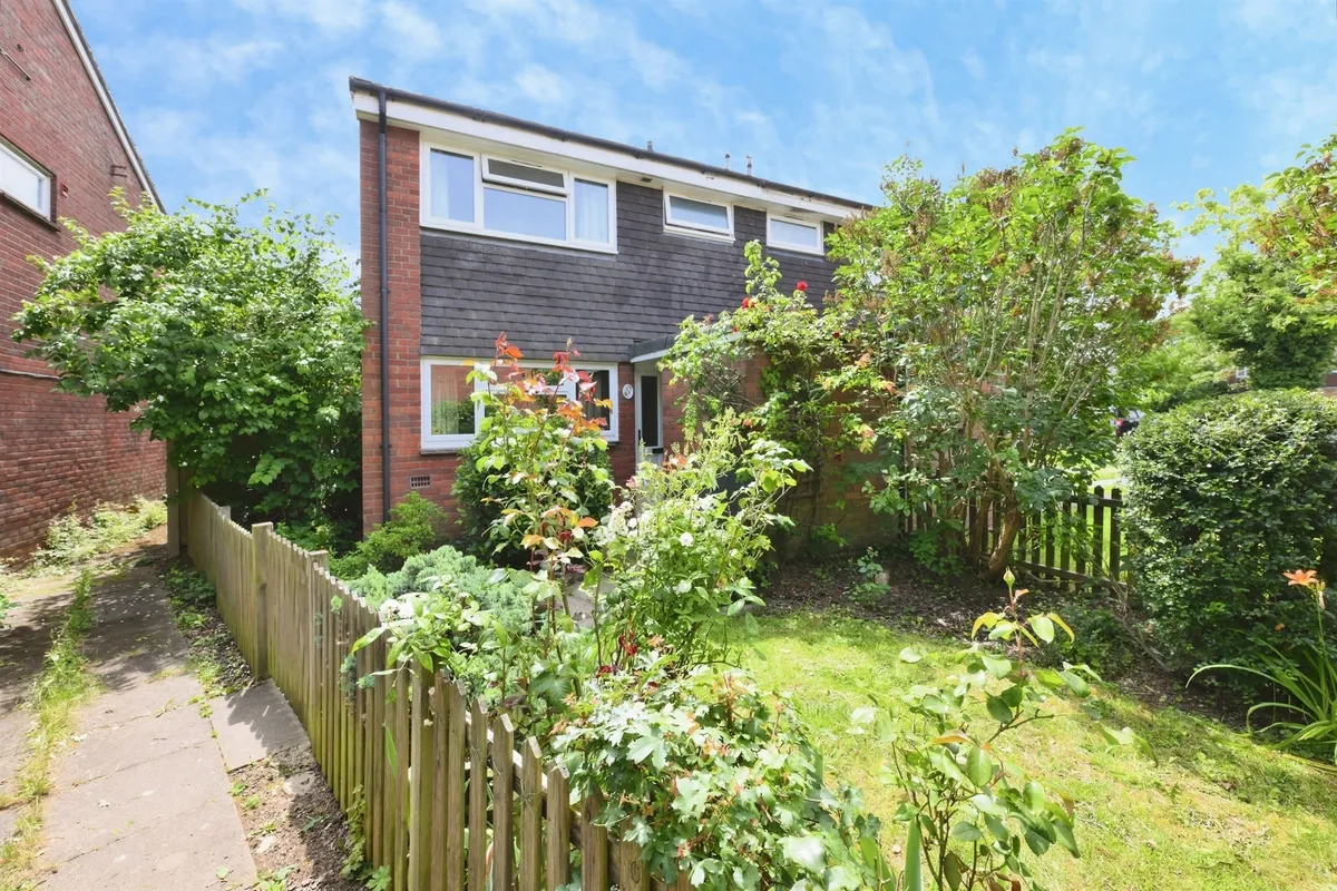 Rowan Drive, Broxbourne