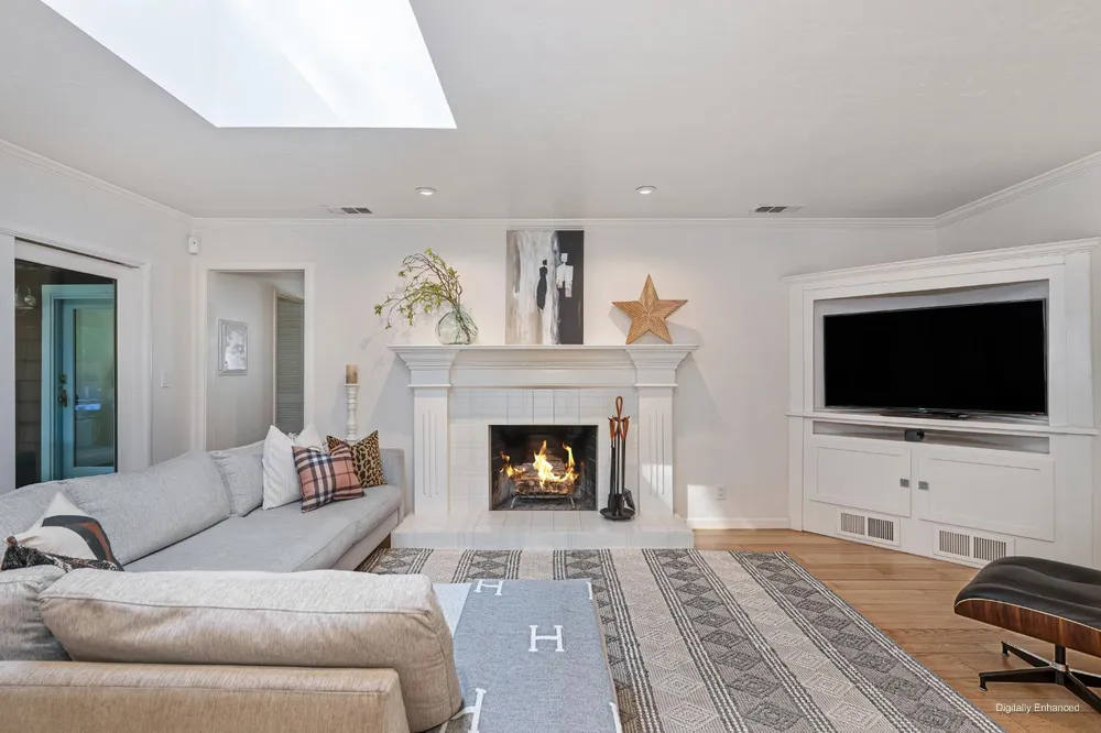 3852 El Ricon Way, Sacramento, CA 95864