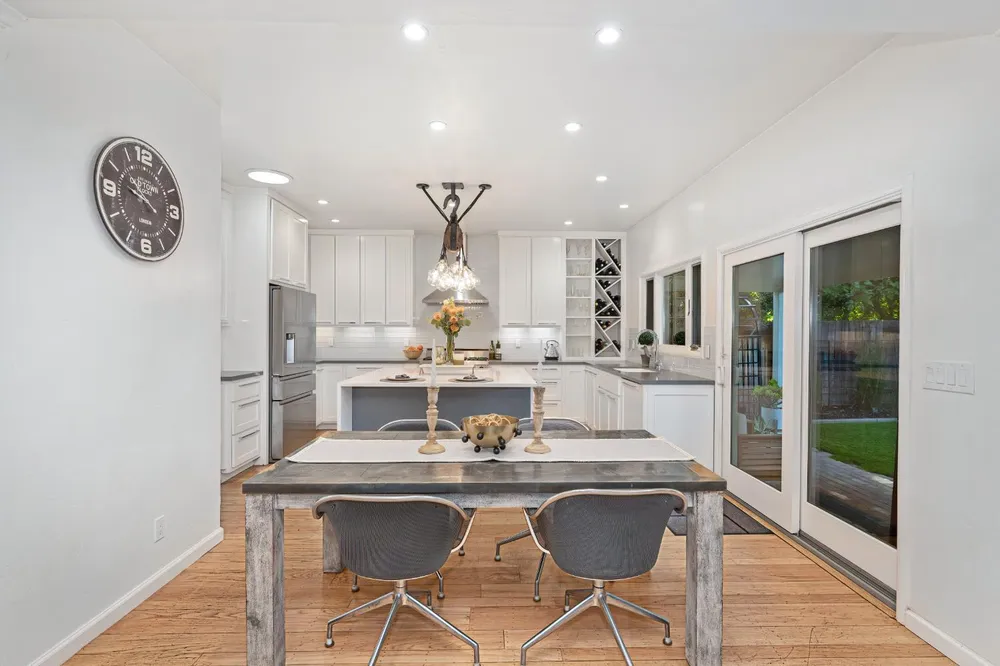 3852 El Ricon Way, Sacramento, CA 95864