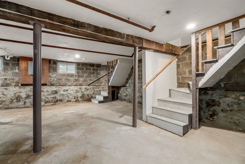 21 Westmore Rd, Boston, MA 02126