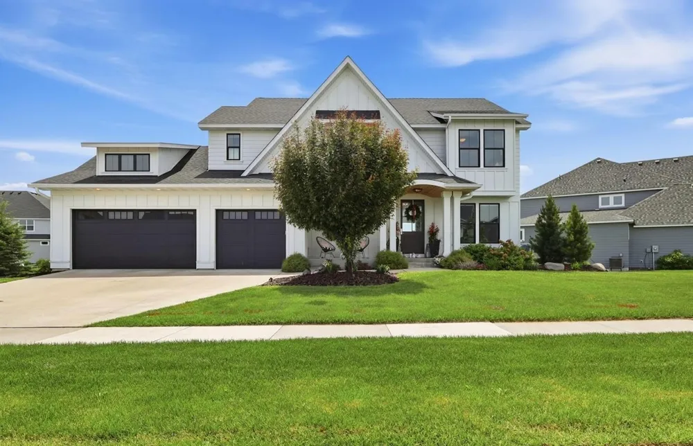 18447 75th Pl N, Maple Grove, MN 55311