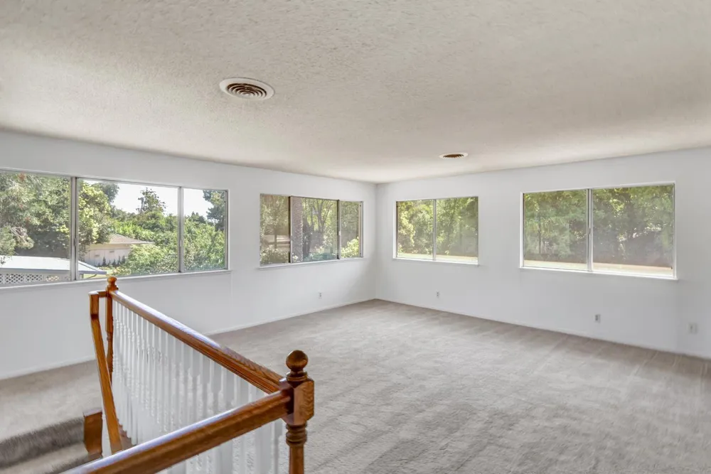 6030 Palm Dr, Carmichael, CA 95608