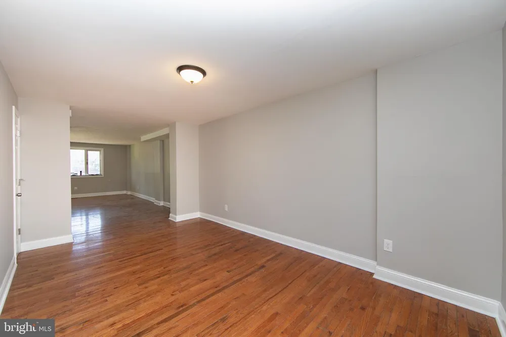 1553 Wildwood Ave, Camden, NJ 08103