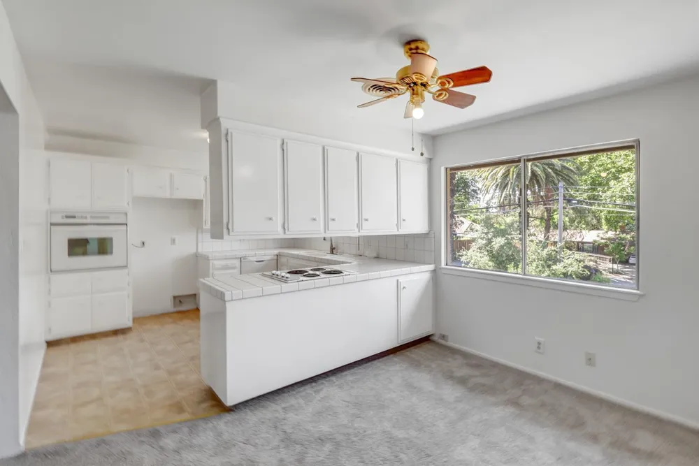 6030 Palm Dr, Carmichael, CA 95608