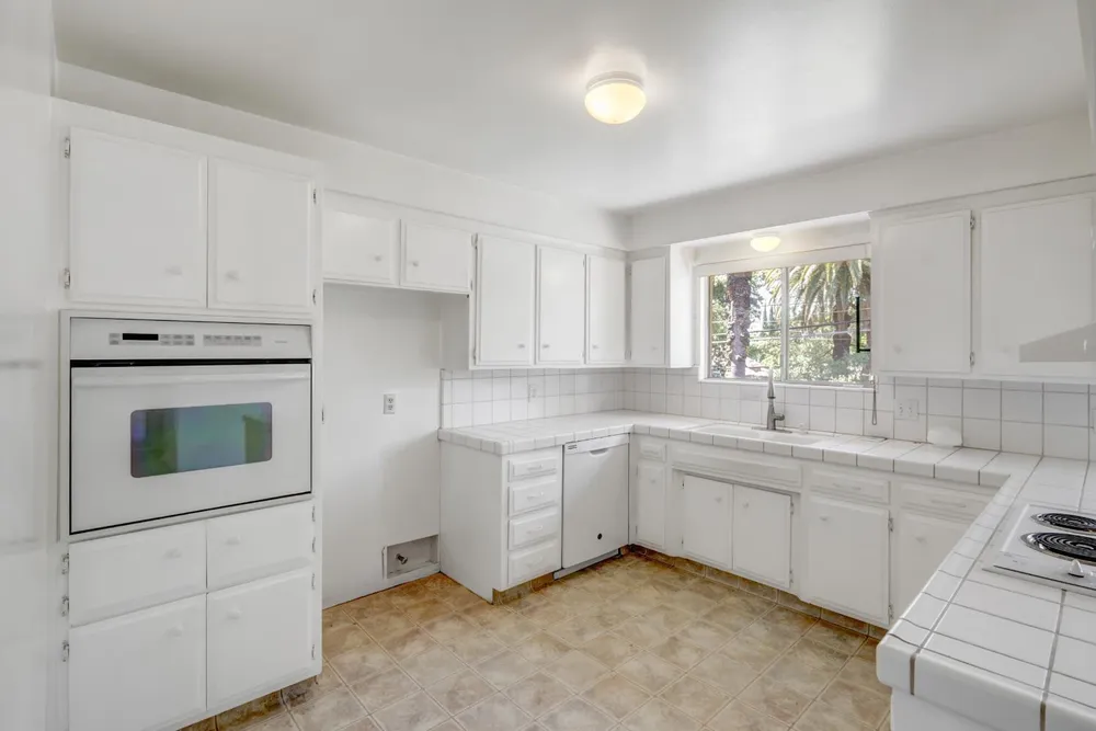 6030 Palm Dr, Carmichael, CA 95608