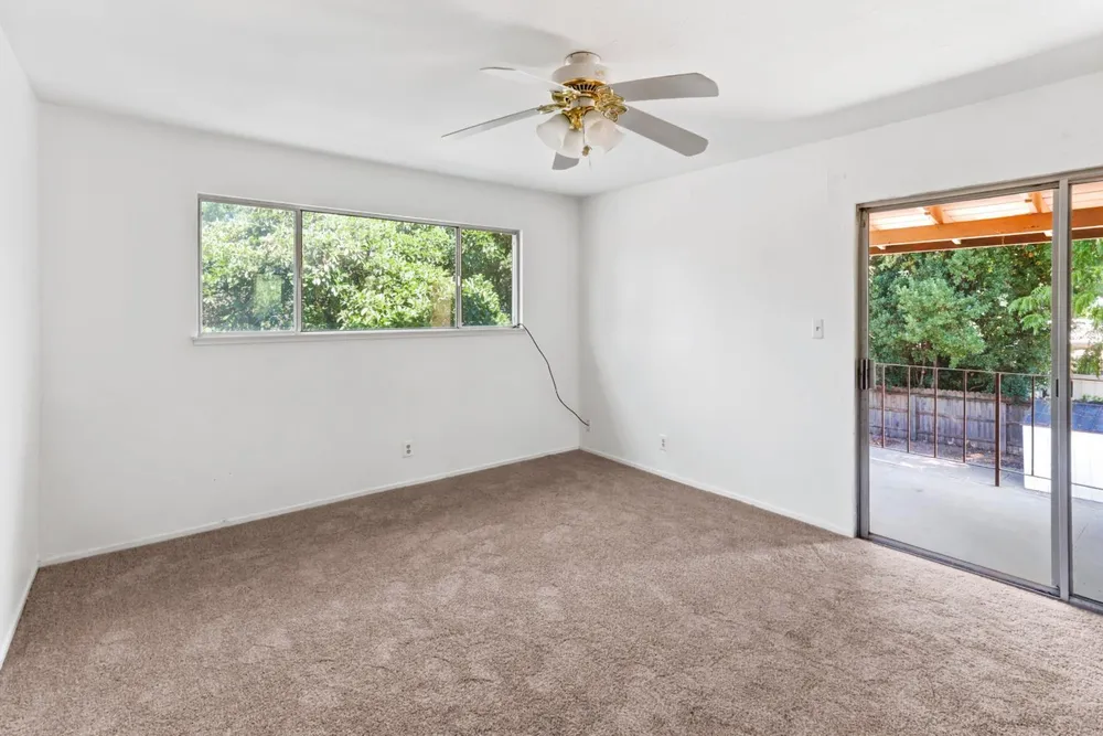 6030 Palm Dr, Carmichael, CA 95608