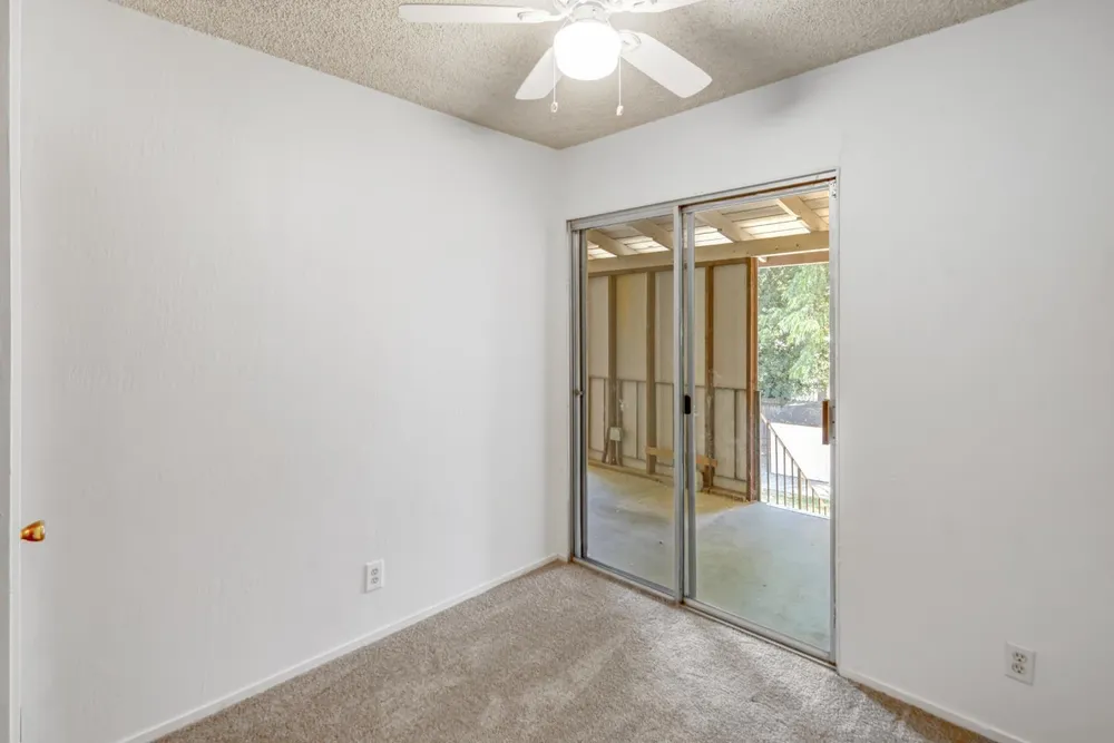 6030 Palm Dr, Carmichael, CA 95608