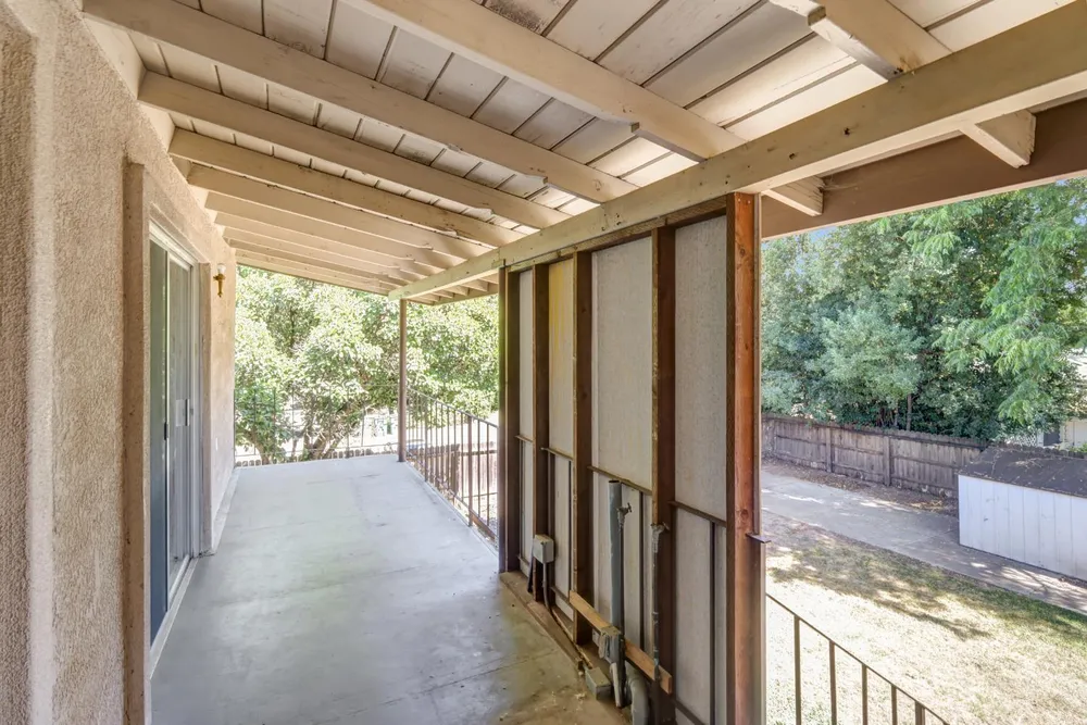 6030 Palm Dr, Carmichael, CA 95608