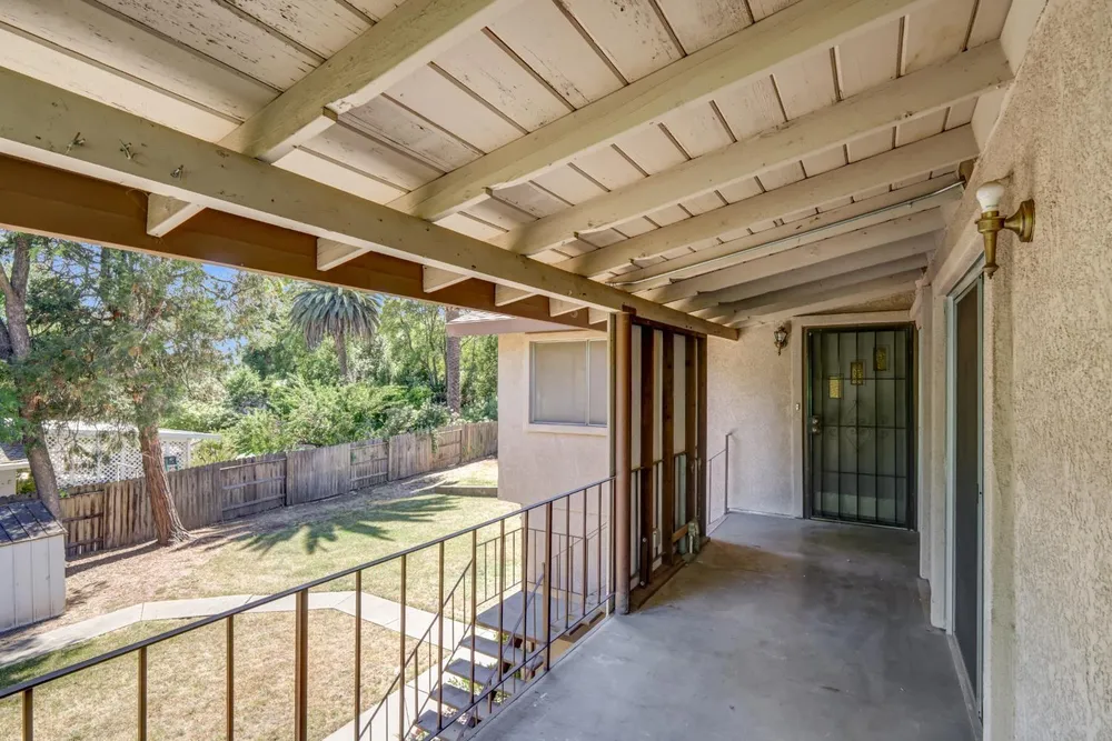 6030 Palm Dr, Carmichael, CA 95608